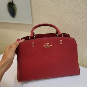 Coach Lillie Carryall Large Cherry color